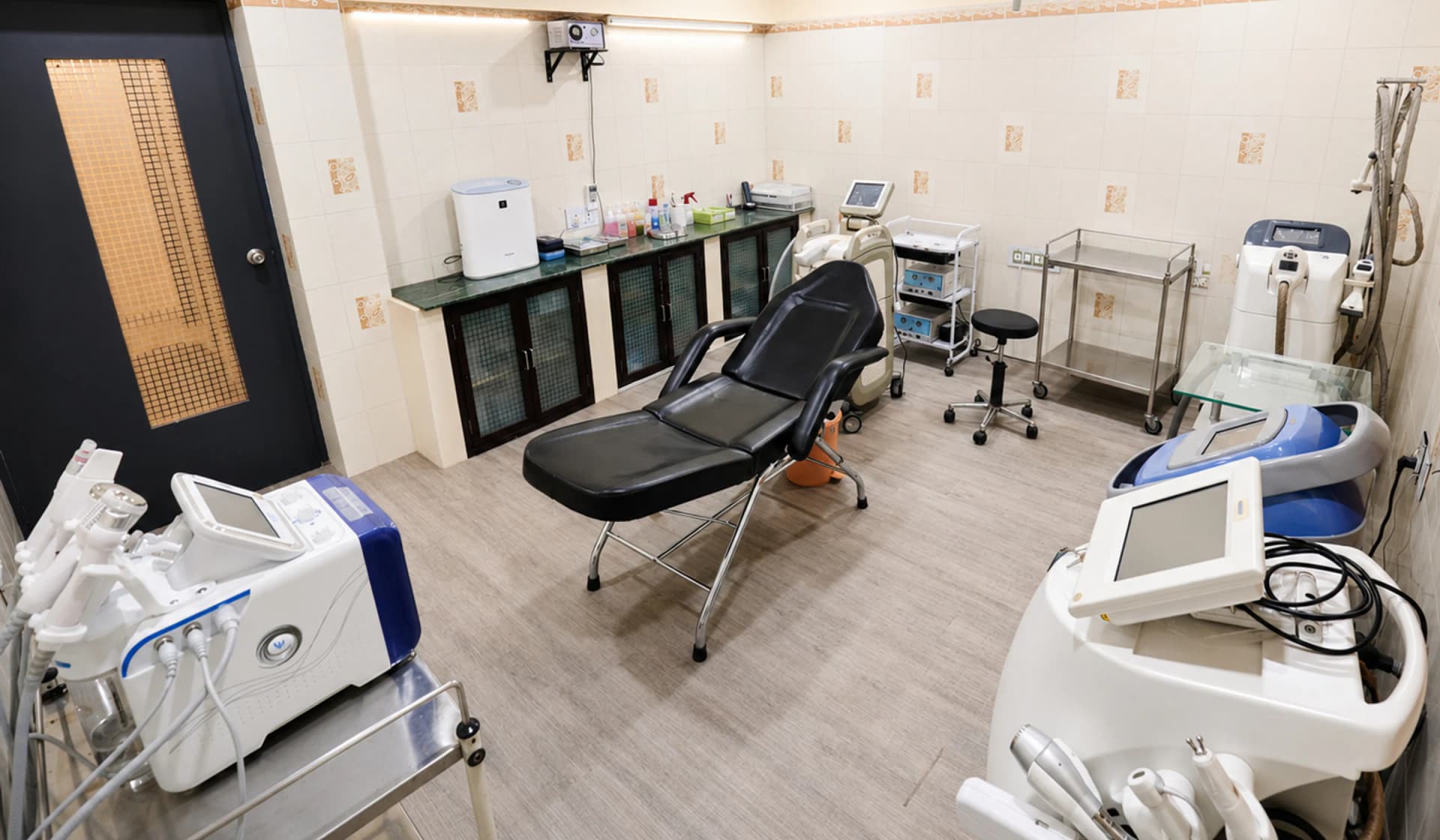 Doctor consultation space at Radiance Clinics Bhubaneswar